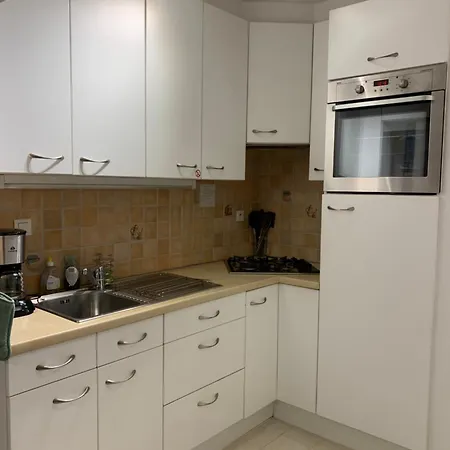 Monte-carlo アパート